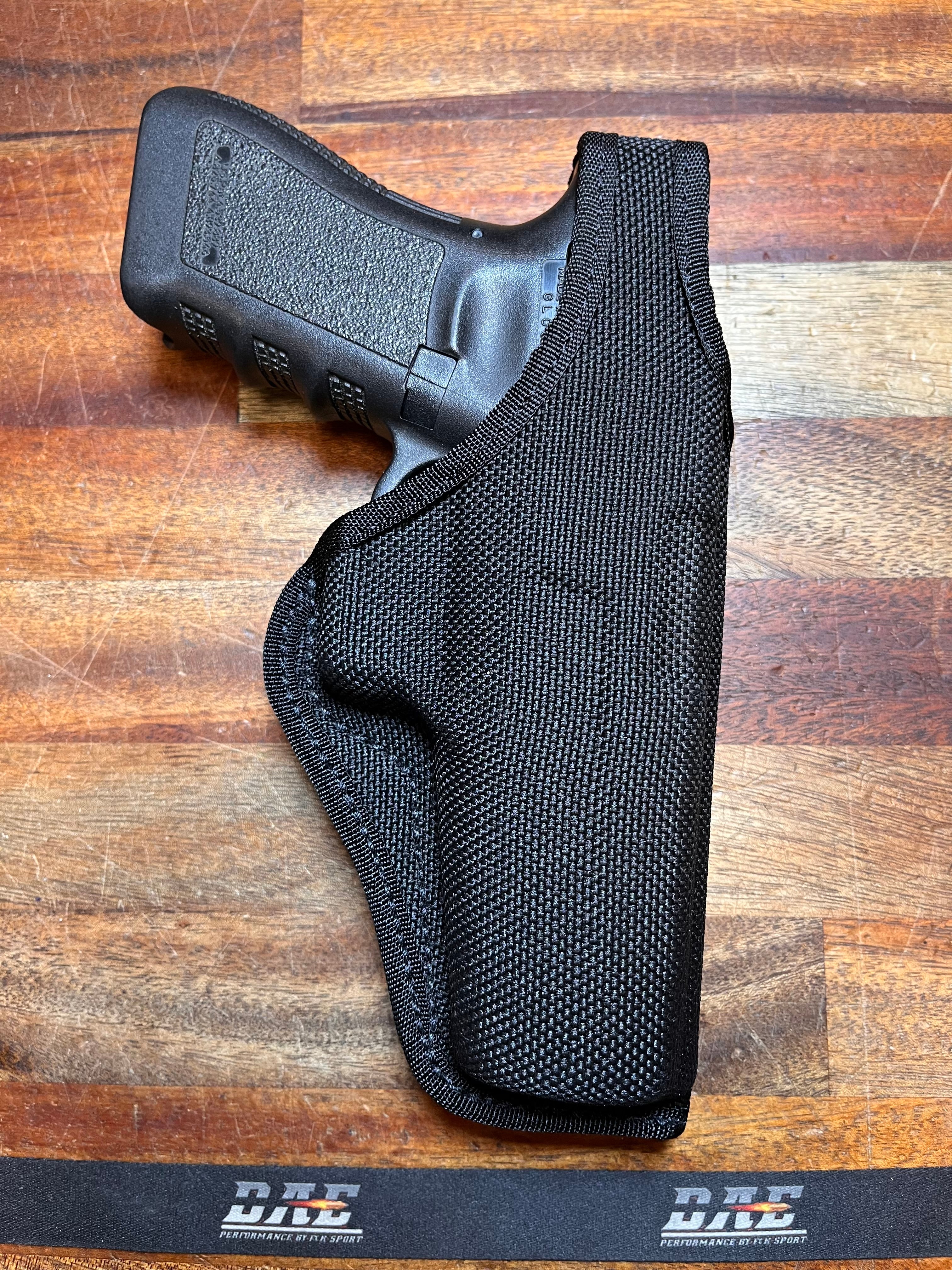 Hölster Bianchi 7001 Large Auto 4&quot; RH, Glock 17, SIG P226 osv 