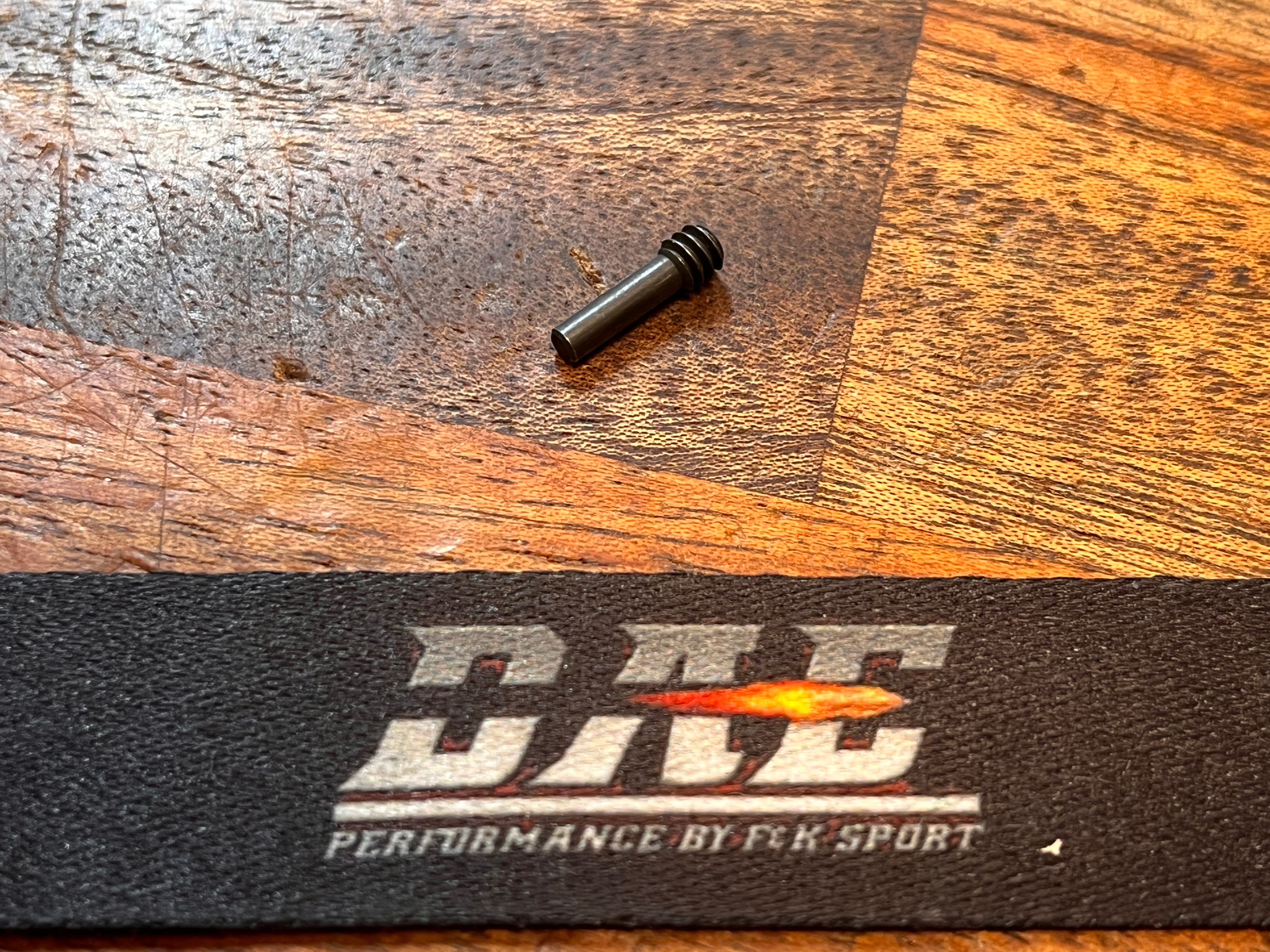 QC10 Bolt Catch Screw AR15 , Threaded Top