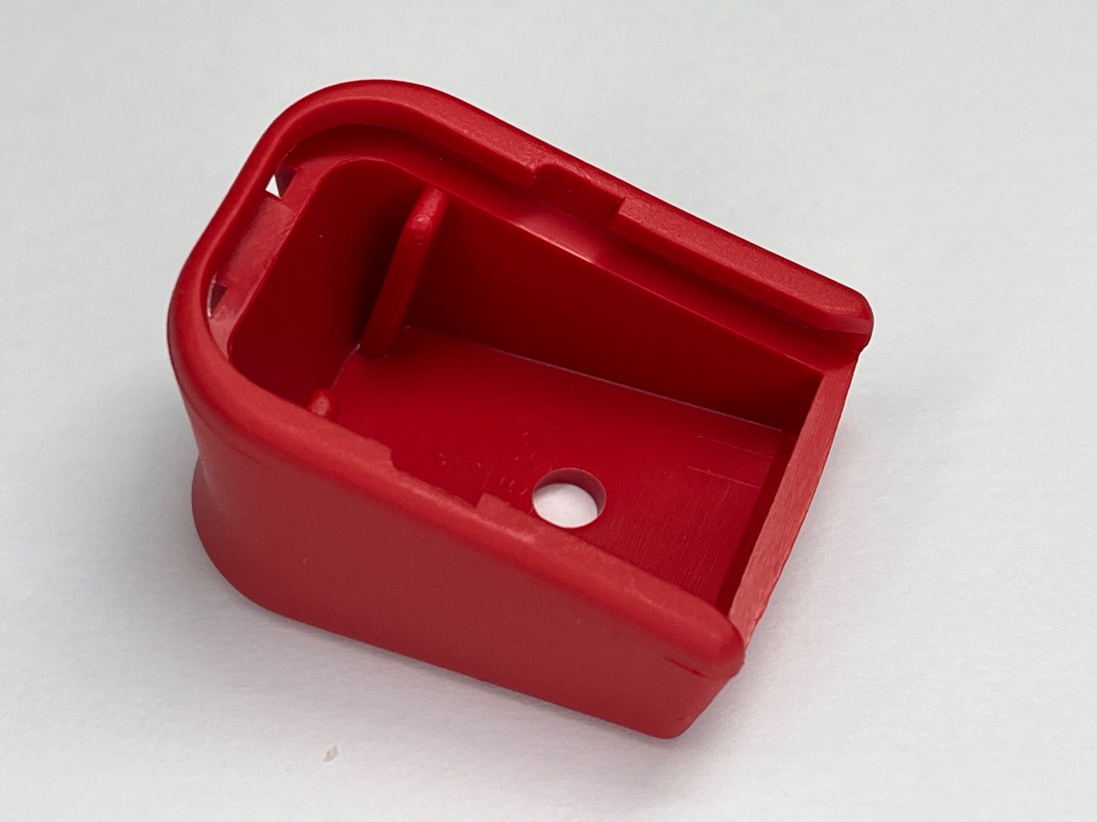 Magasinbotten EXTENDED +2 basepad RÖD / RED / ROUG